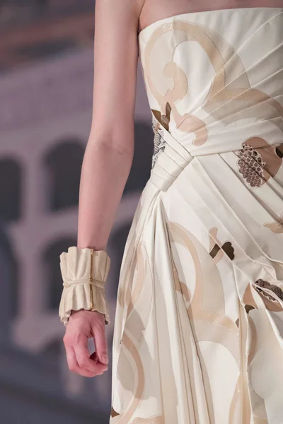Look 9